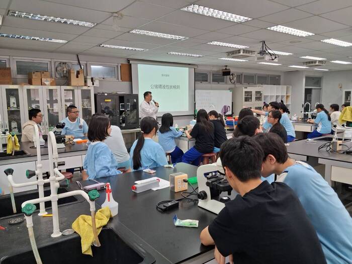 1141218歡迎新北市立海山高中來訪,進行一日大學生體驗課程!圖片