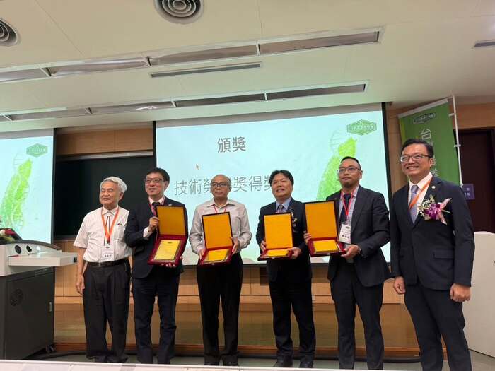 恭喜陳威戎校長榮獲台灣農業化學會技術榮譽獎!圖片
